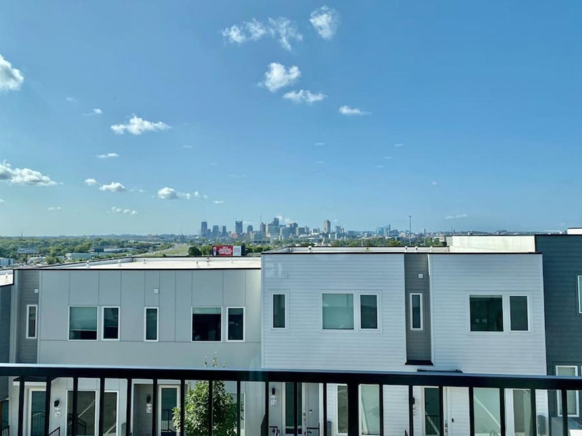 Big New And Modern With Skyline View Mural And Ping Pong Nashville Eksteriør bilde