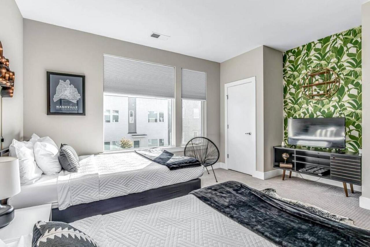 Big New And Modern With Skyline View Mural And Ping Pong Nashville Eksteriør bilde