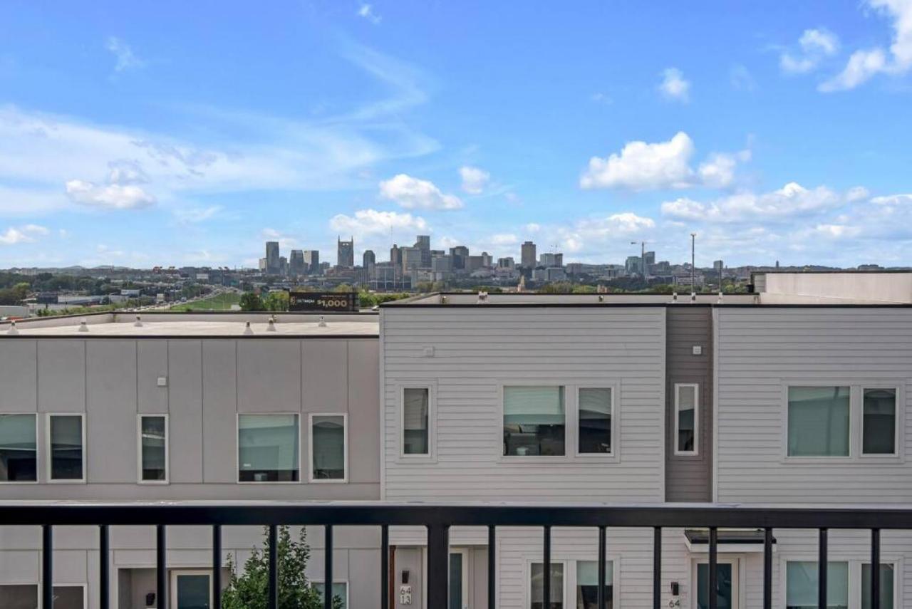 Big New And Modern With Skyline View Mural And Ping Pong Nashville Eksteriør bilde