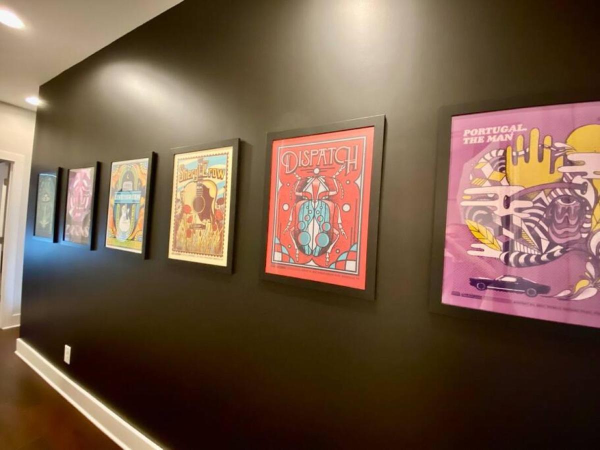 Big New And Modern With Skyline View Mural And Ping Pong Nashville Eksteriør bilde